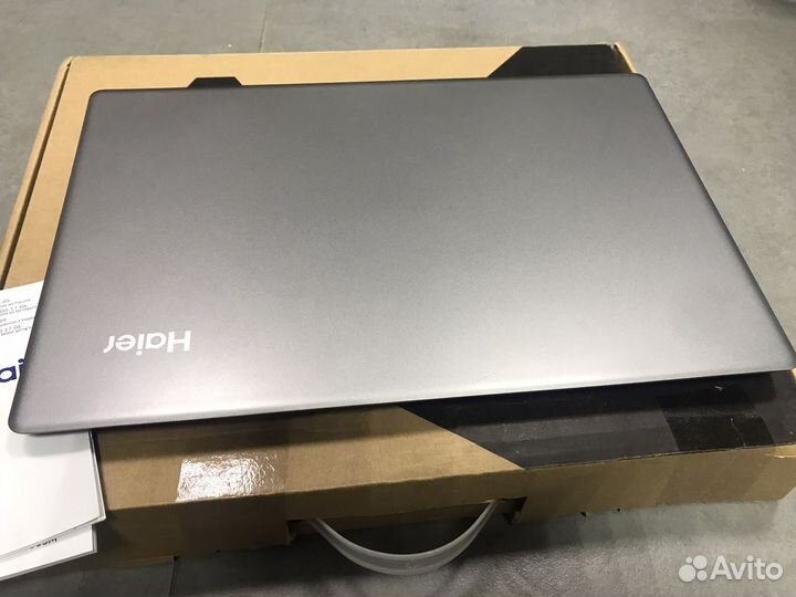 Ноутбук Haier U1530EM