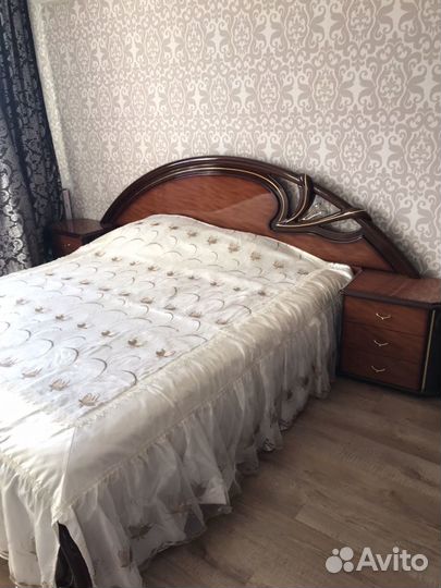 Кровать