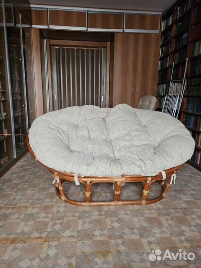 Диванчик из ротанна