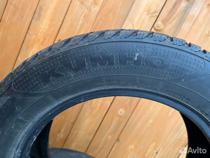 Kumho I'Zen RV Stud KC16