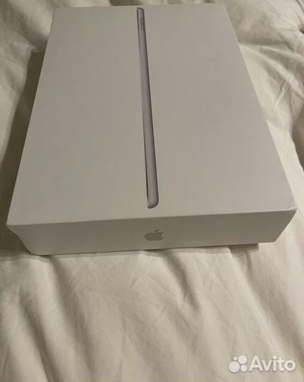 Коробка от iPad(2019) 128gb wi-fi silver+чек