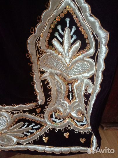 Узбекский Женский праздничный расшитый халат