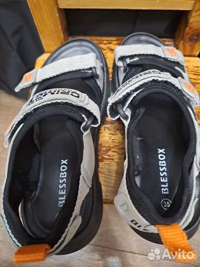 Сандалии мальчику 34