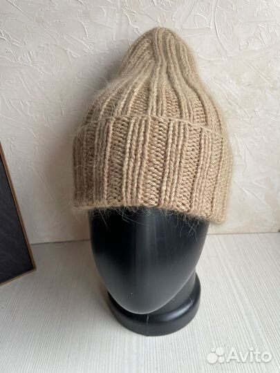 Шапка женская вязаная