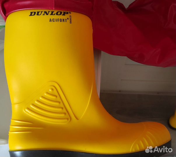 Защитный костюм