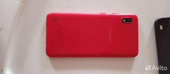 Samsung Galaxy A10, 2/32 ГБ