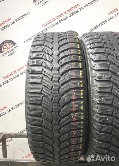 Bridgestone Blizzak Spike-02 215/60 R17 100R