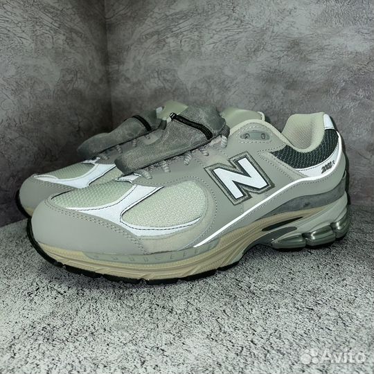 Кроссовки New Balance 2002R