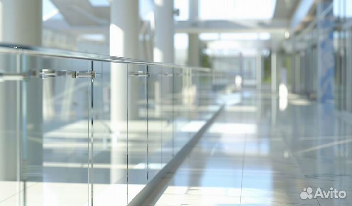 Стеклянное ограждение под кдюч