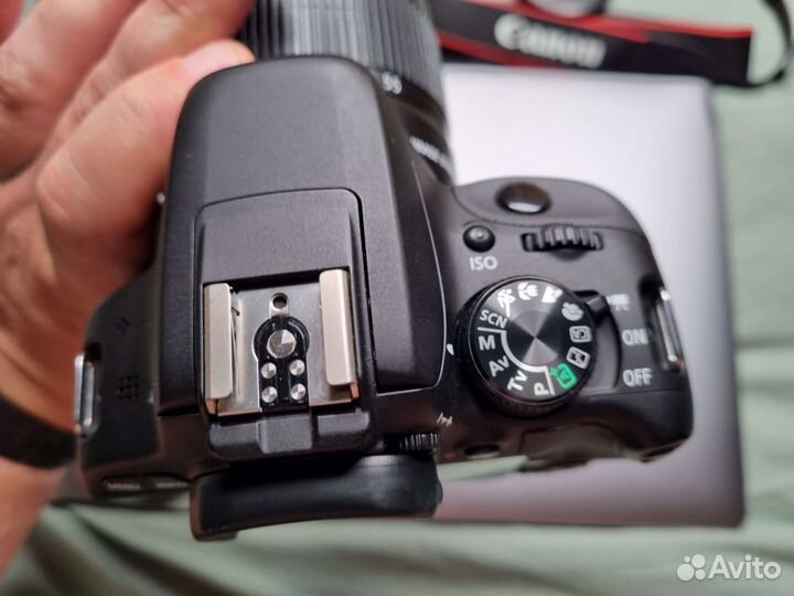 Canon 100d + EF-S 18-55 is ii