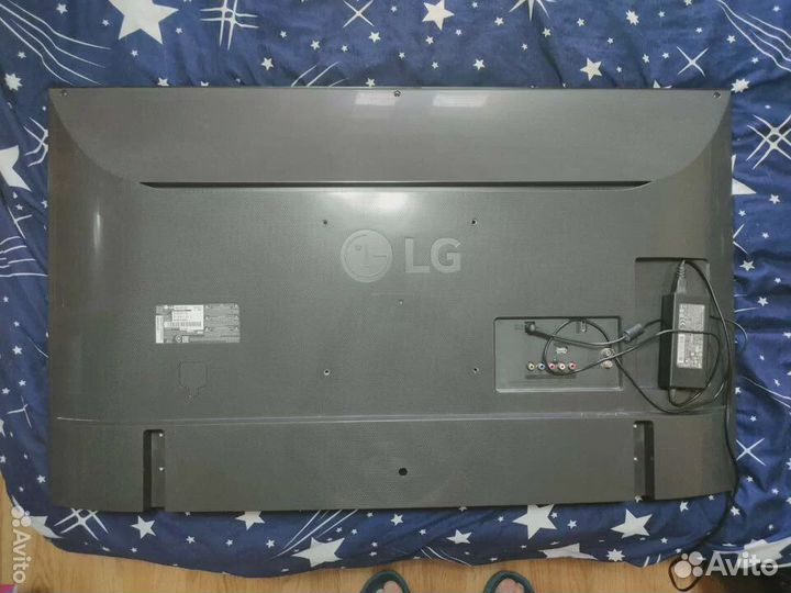 Телевизор LG 43LH513V