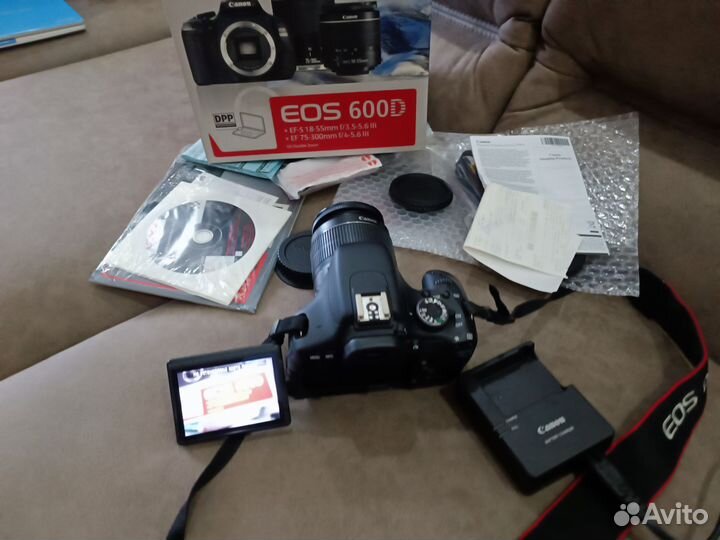 Зеркальный фотоаппарат canon 600d
