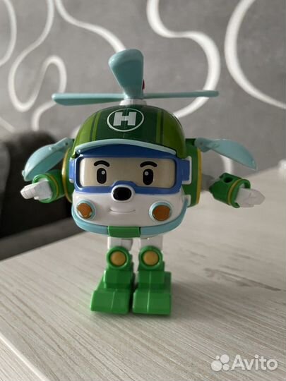 Вертолёт Helly Robokar и Маршал(щенячий патруль)