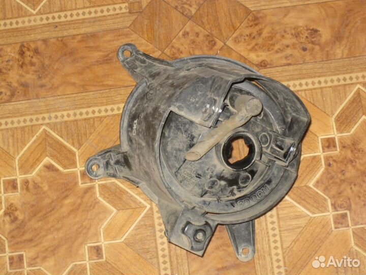 Фара противотуманная Kia Carnival 2