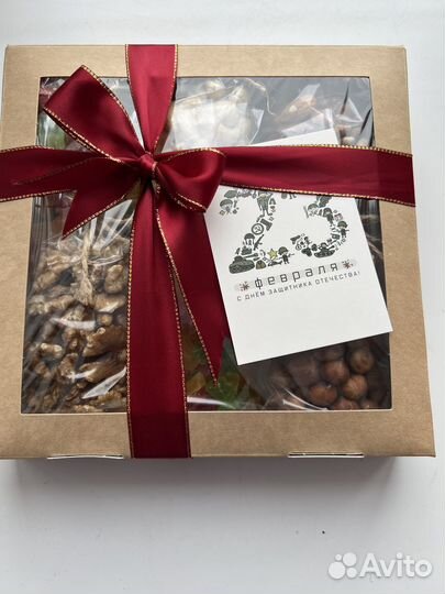 Набор Орехов сухофруктов подарочный