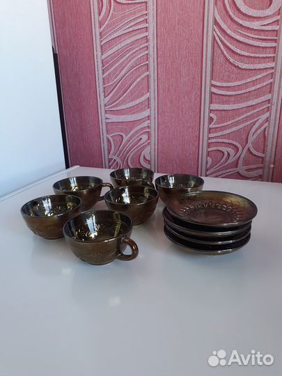 Продам чашки с блюдцами