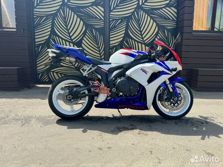 Honda cbr1000rr