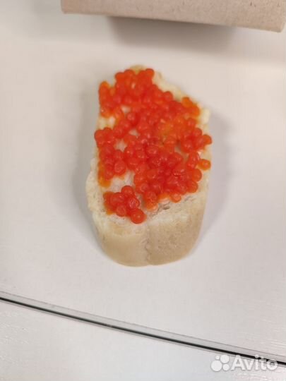 Икра красная, бутерброд из мыла