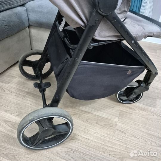 Прогулочная коляска бу