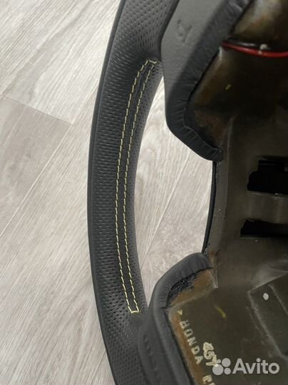 Руль honda type r momo