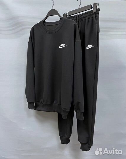 Костюм Nike