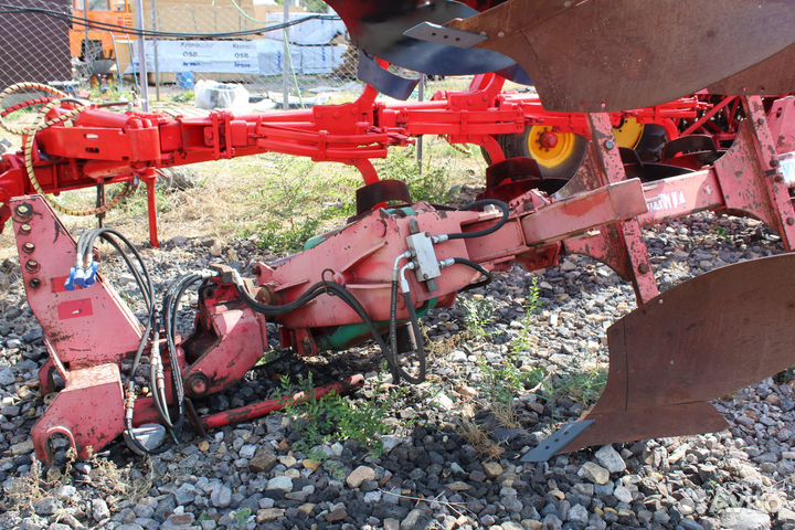 Плуг Unia VIS 5+1, 2014