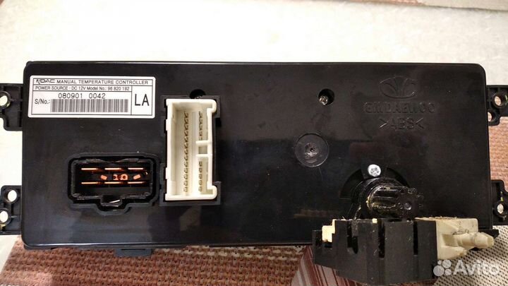 Блок управления отопителем Chevrolet Captiva C100