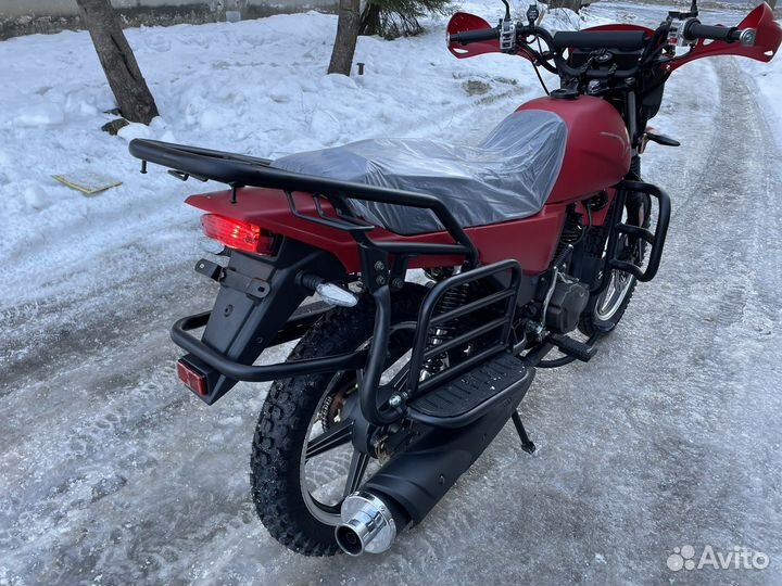 Мотоцикл intruder 200 красный