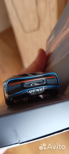 Модель автомобиля bugatti chiron