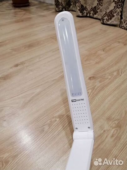 Светодиодный светильник настольный