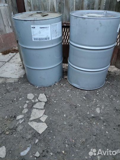 Продам бочки 208 л