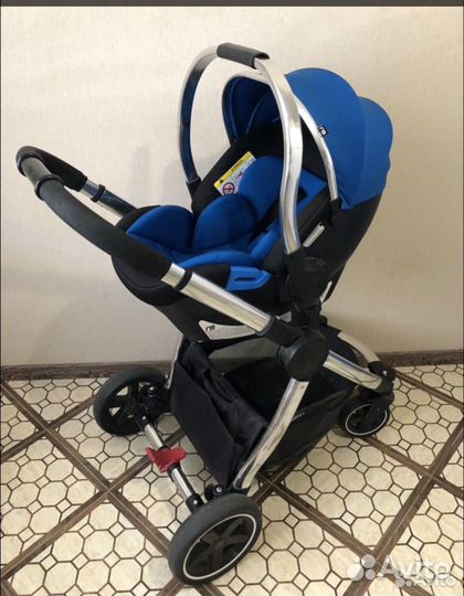 Коляска 3 в 1 с автолюлькой