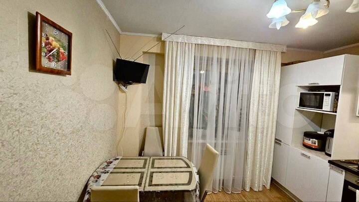 3-к. квартира, 70 м², 5/14 эт.