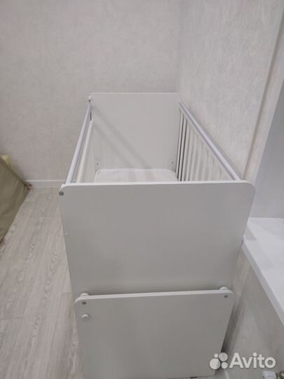 Детская кроватка трансформер с маятником