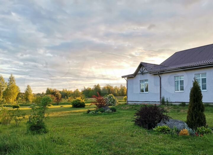 Коттедж 387 м² на участке 1,13 га