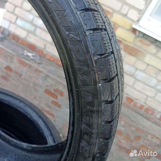 Triangle Snowlink TWT02 235/35 R19 91W