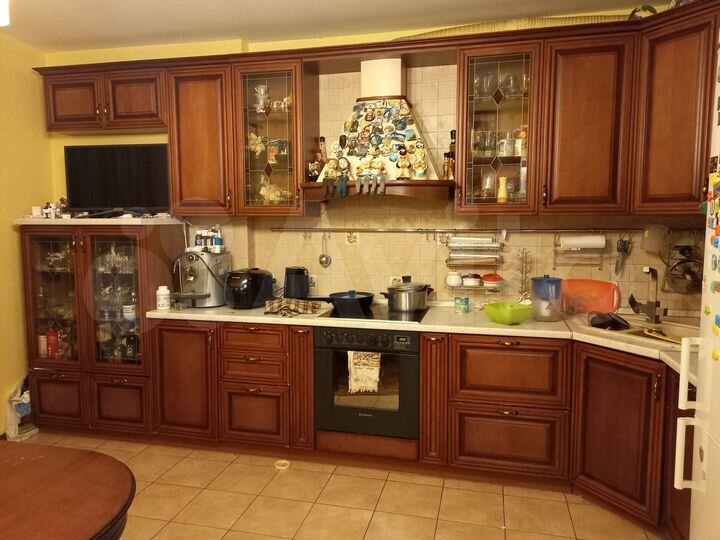 3-к. квартира, 109 м², 2/9 эт.