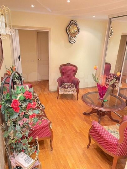 5-к. квартира, 120 м², 2/9 эт.