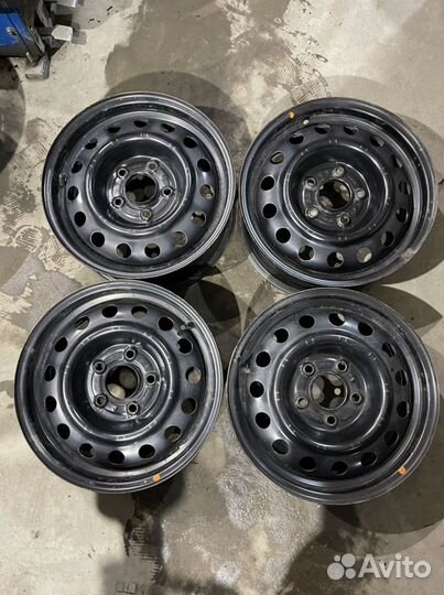 R-15., 5 на 114,3 штампы Kia original комплект