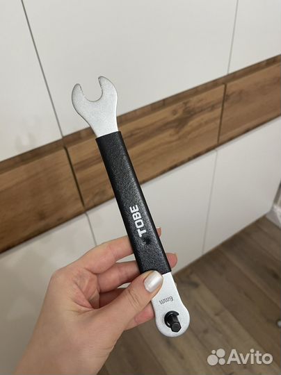 Ключ педальный