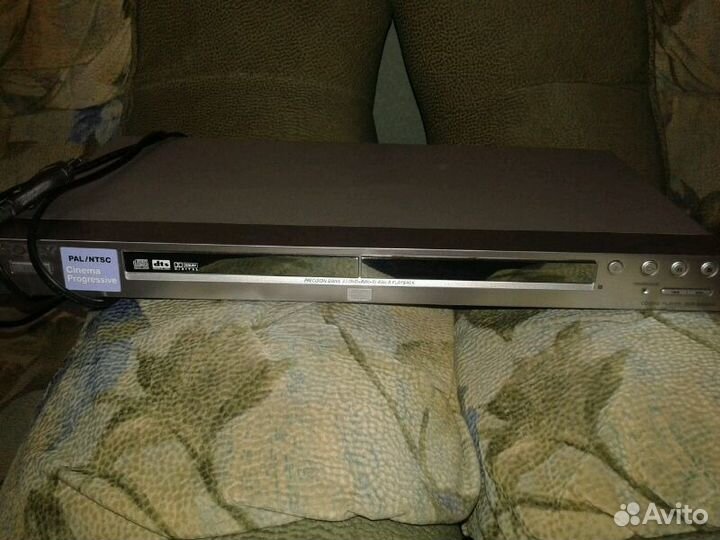 Двд проигрыватель- sony-DVR-NS 585 P