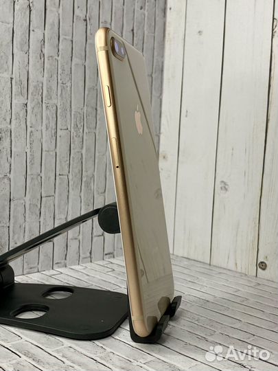 iPhone 8 Plus, 64 ГБ