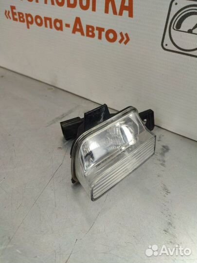 Фонарь в бампер задний правый Volkswagen Tiguan 2