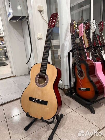 Классическая гитара belucci натуральная
