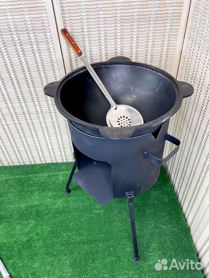 Казан чугунный 12 литров с печкой