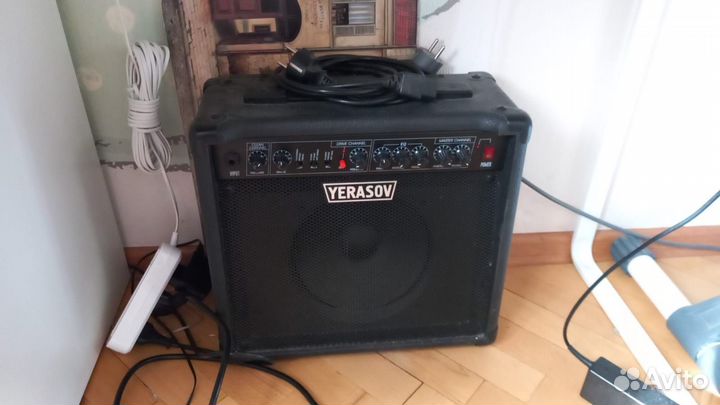 Комбоусилитель для электрогитары Yerasov GA-15R