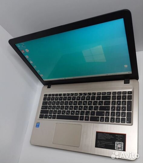 Ноутбук asus