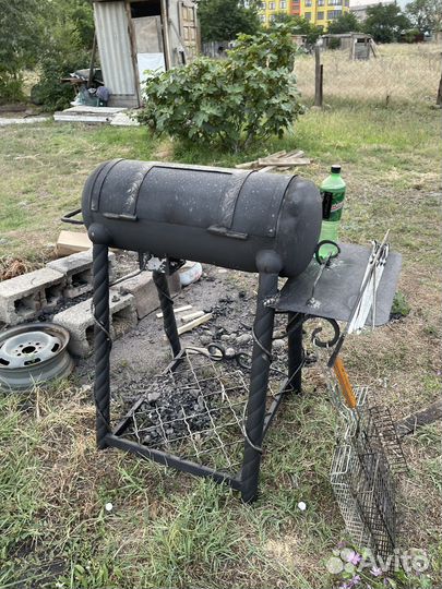 Мангал с крышей
