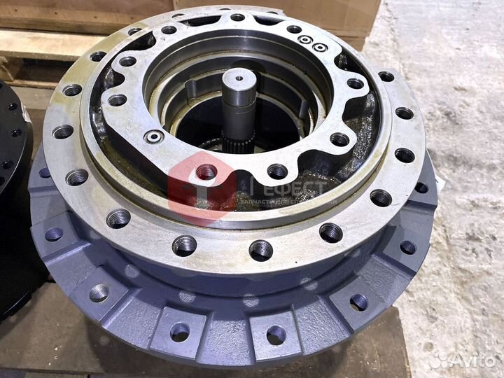 Бортовой редуктор Hitachi ZX240H 9195447