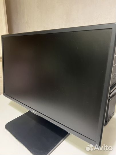 Монитор LG 24 дюйма